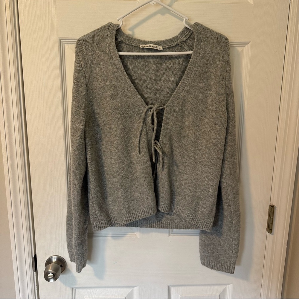 Abercrombie sweater